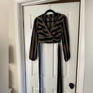Long‎ sleeve crop top